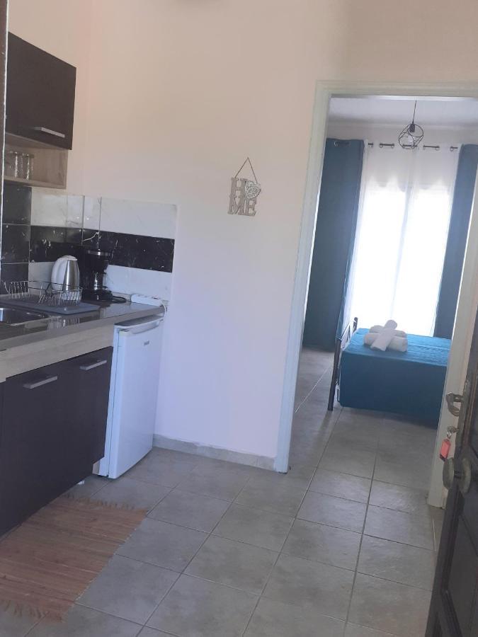 Issos Apartments Agios Georgios  Luaran gambar