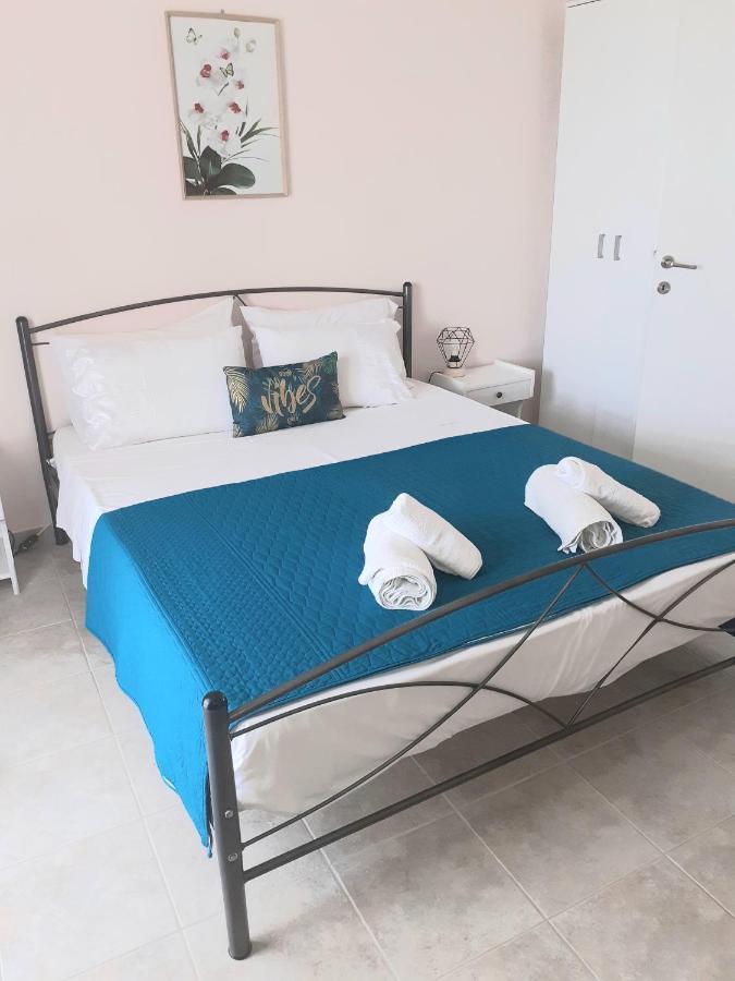Issos Apartments Agios Georgios  Luaran gambar